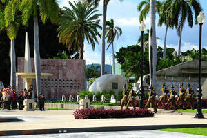 Combatientes del Ejército Rebelde visitan Santiago de Cuba