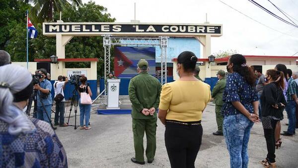 Homenaje a las víctimas del sabotaje al buque francés La Coubre