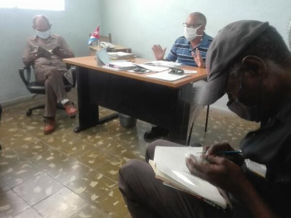 Ejecutivo de Santa Cruz del Sur analiza tareas de las AABB en el territorio